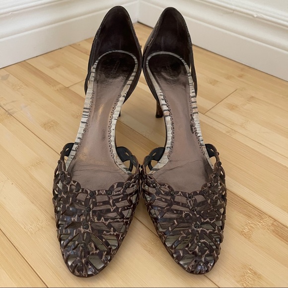 Giorgio Armani Shoes - Giorgio Armani cut out leather heels